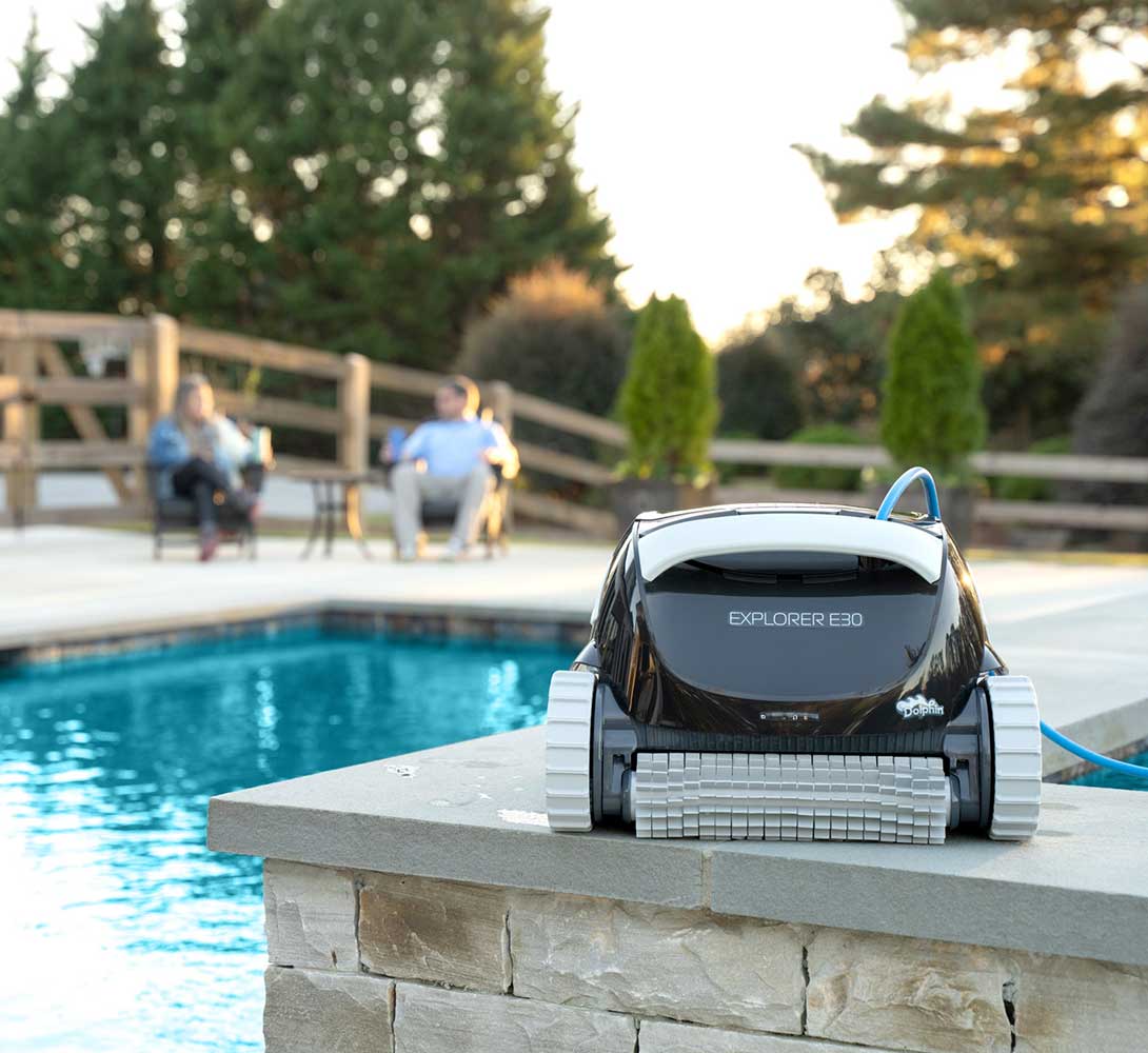 Dolphin Explorer E30 WiFi Pool Robot